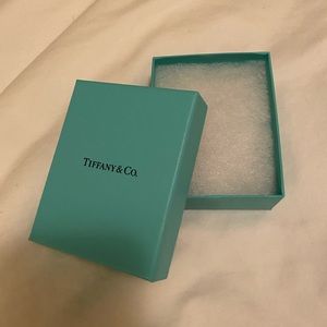Tiffany & Co gift box
